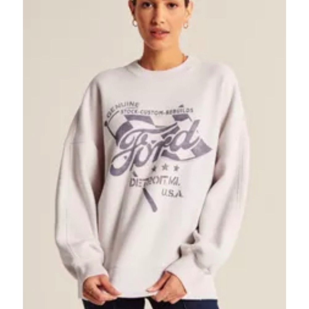 Abercrombie & Fitch Ford Graphic Sweatshirt Cream Oversized Crewneck Medium